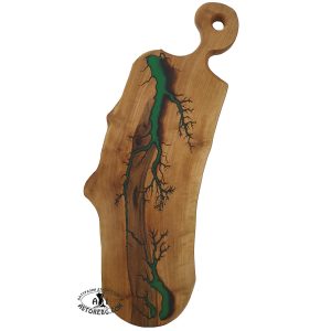 Oreh daska servirane rqzane podnasqne podarak graviran lazer laser plato epoksidna smola epocsidna maslina