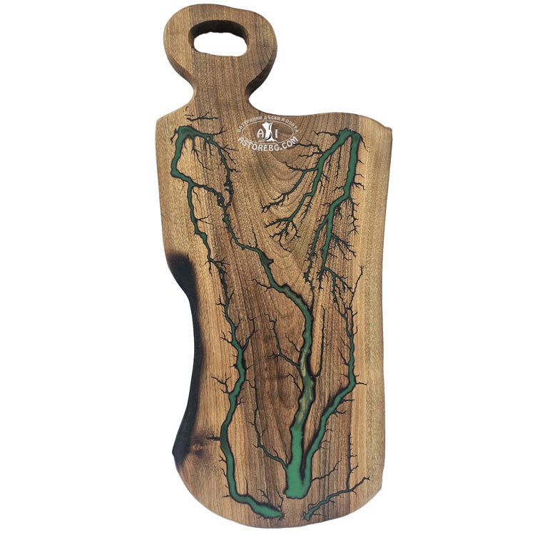 Орехова-дъска-и-епоксидна-смола-13