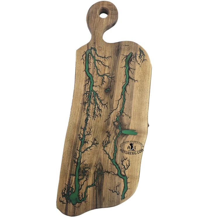 Орехова-дъска-и-епоксидна-смола-5