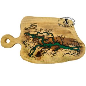 Орехова-дъска-и-епоксидна-смола-9